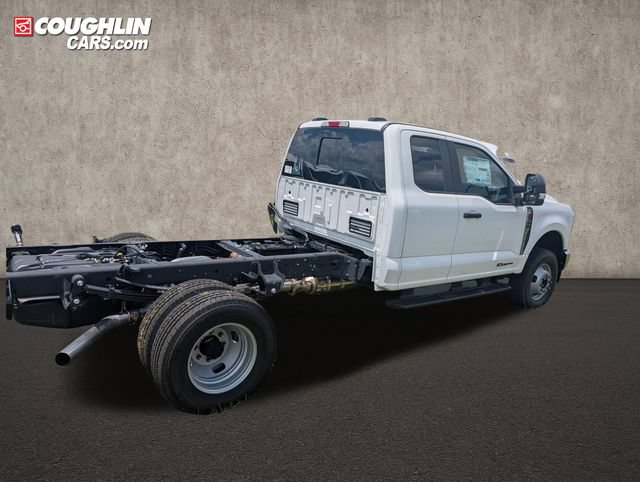 New 2026 Ford F350 XL w/ XL Chrome Package AWD/4WD image 8