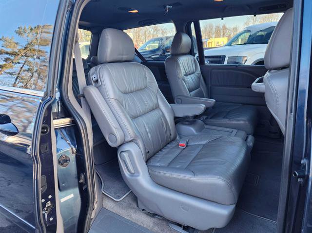 Used 2010 Honda Odyssey EX-L image 17