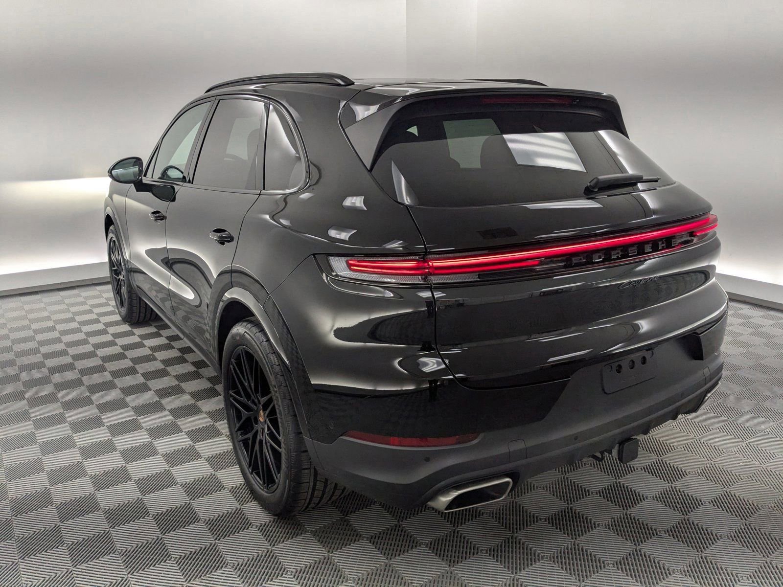 New 2026 Porsche Cayenne AWD/4WD image 3
