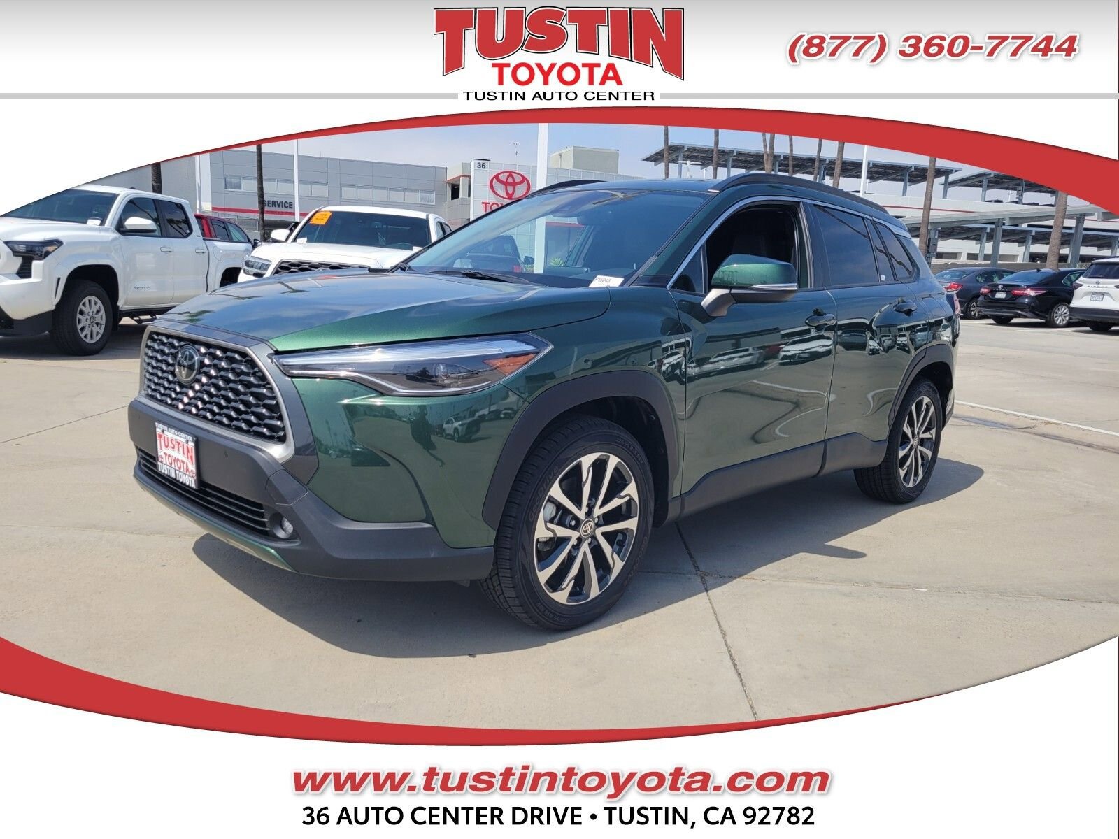Used 2022 Toyota Corolla Cross XLE w/ Black Badges Package (TMS) AWD/4WD image 1