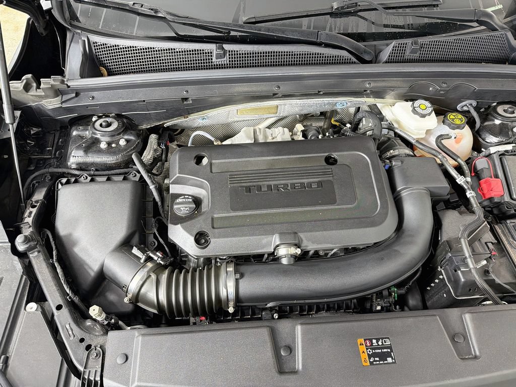 Used 2023 Buick Envision Avenir AWD/4WD image 31