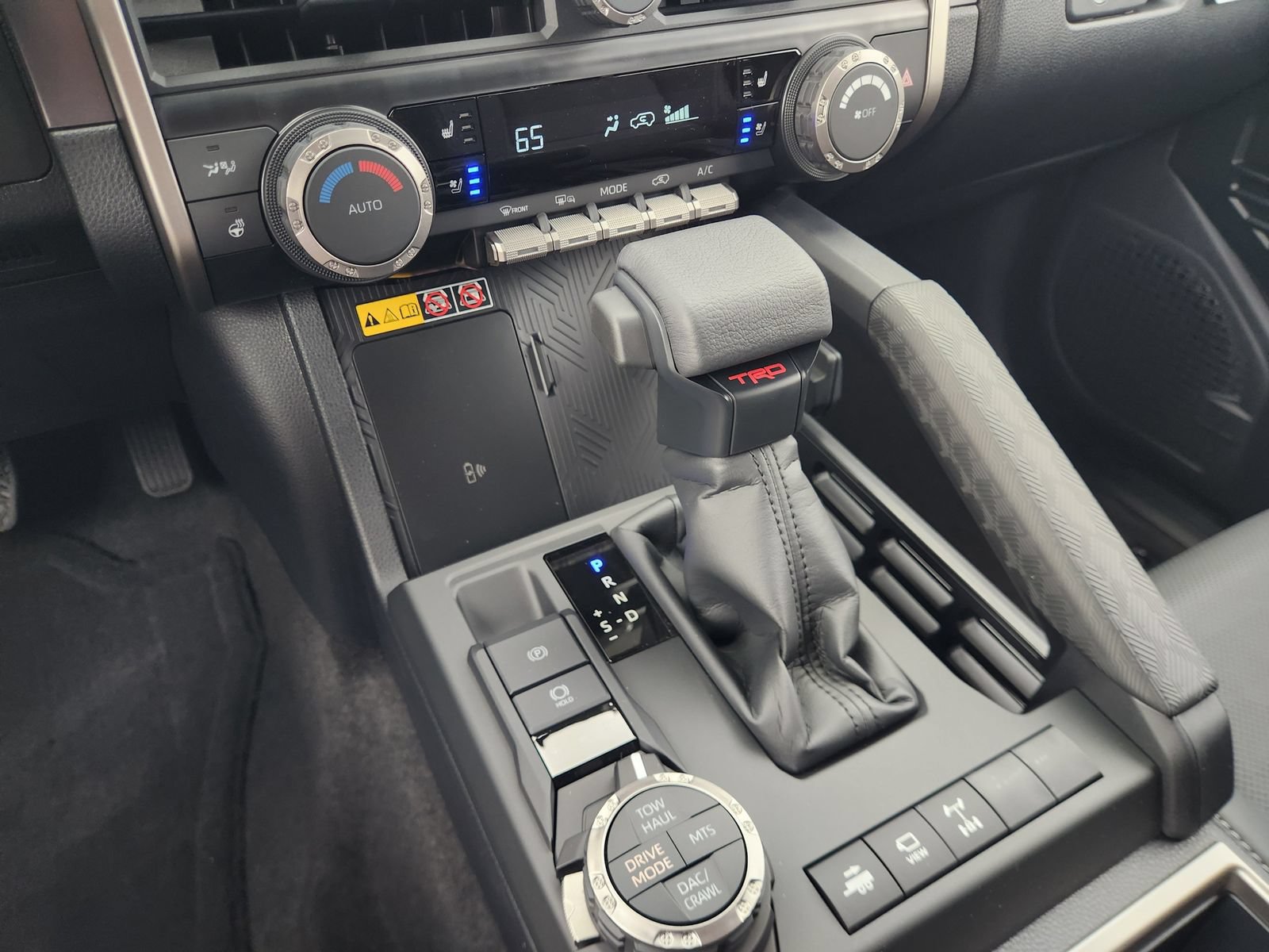New 2026 Toyota 4Runner TRD Off-Road Premium w/ Tow Technology Package AWD/4WD image 21