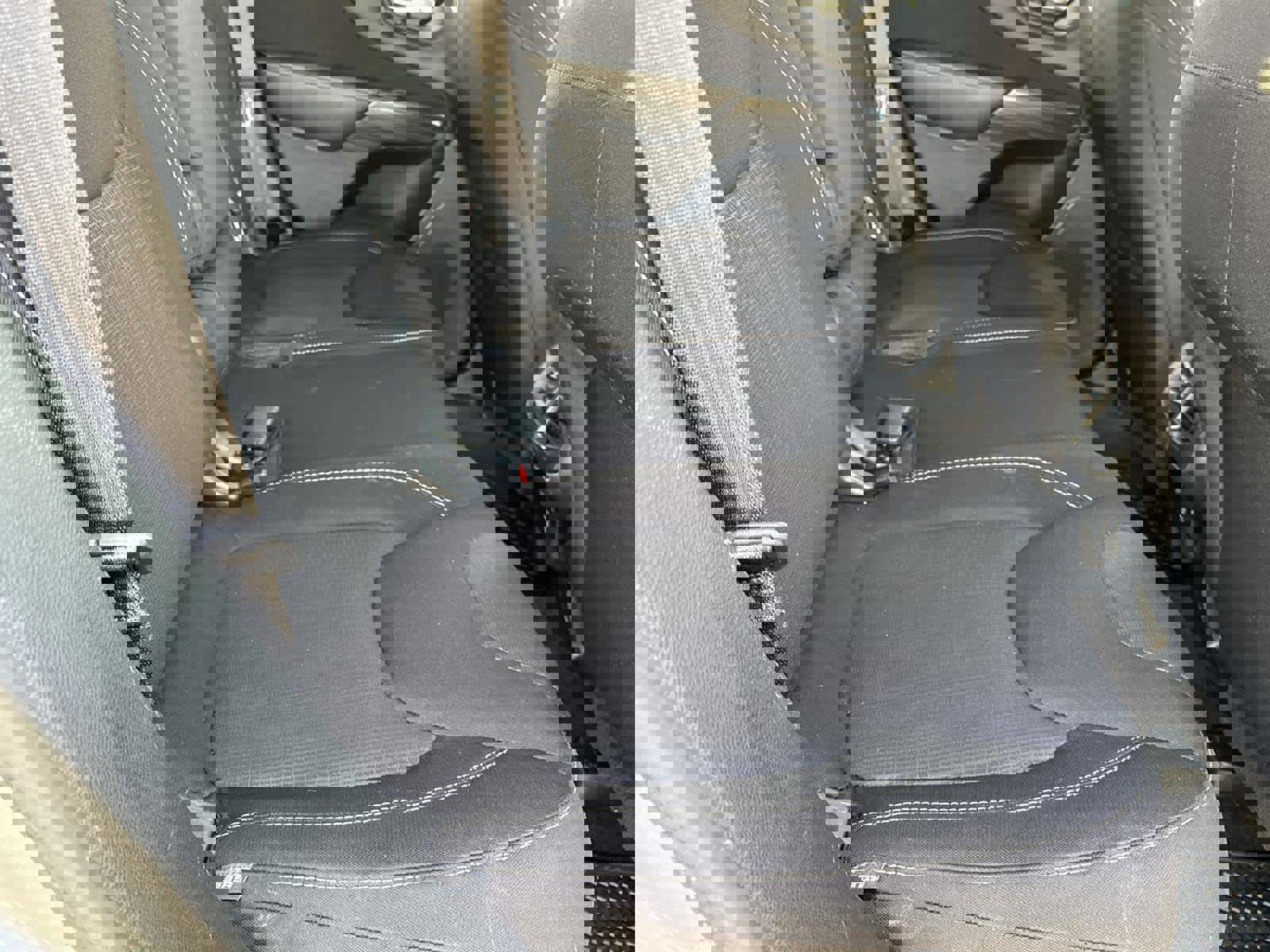 Used 2016 Jeep Cherokee Latitude w/ Cold Weather Group image 15