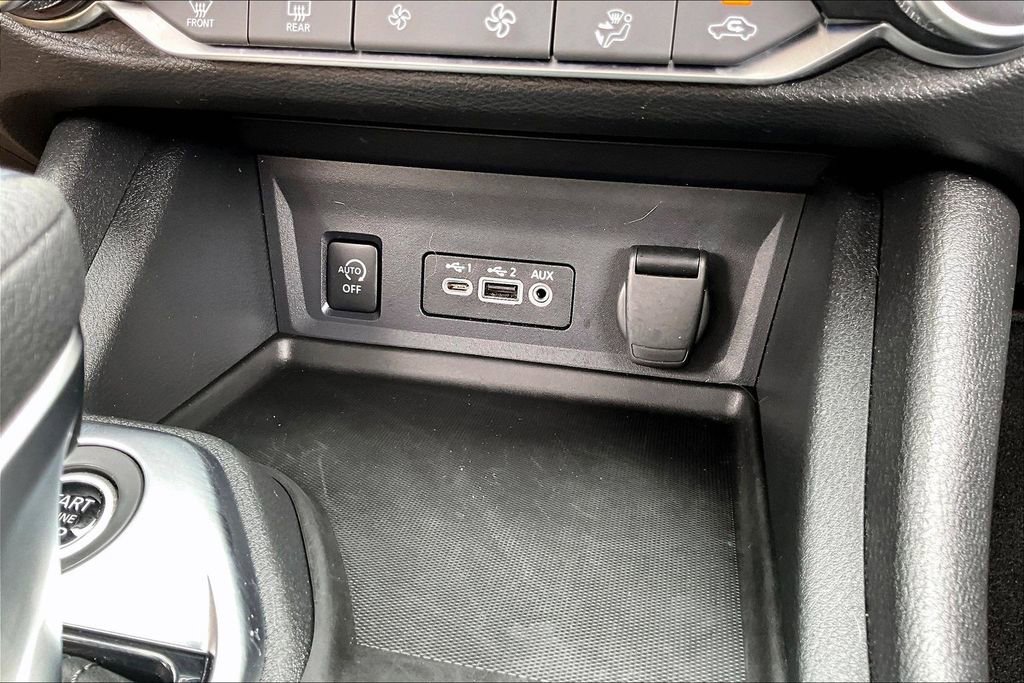 Used 2024 Nissan Sentra SV w/ All-Weather Package FWD image 15