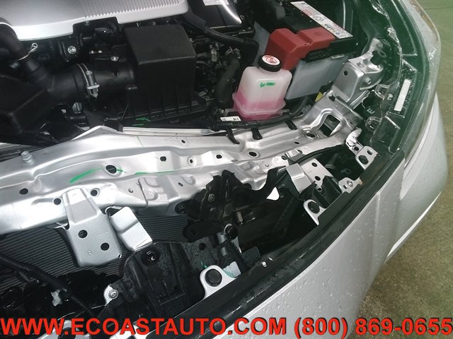 Used 2019 Toyota Prius LE FWD image 16