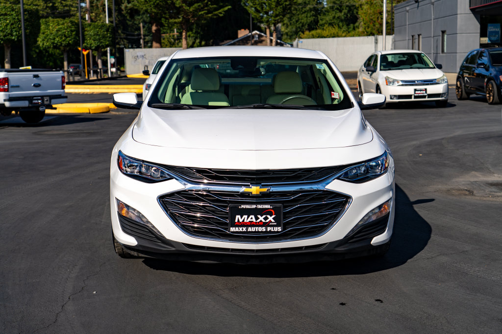 Used 2024 Chevrolet Malibu LT FWD image 3