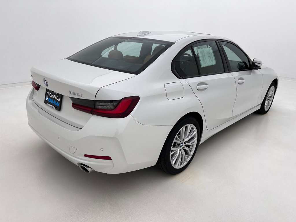 Used 2023 BMW 330i xDrive Sedan w/ Premium Package AWD/4WD image 7