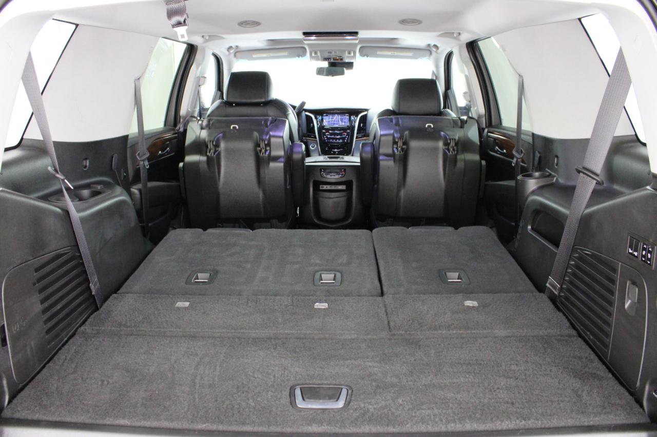 Used 2018 Cadillac Escalade Premium Luxury image 76