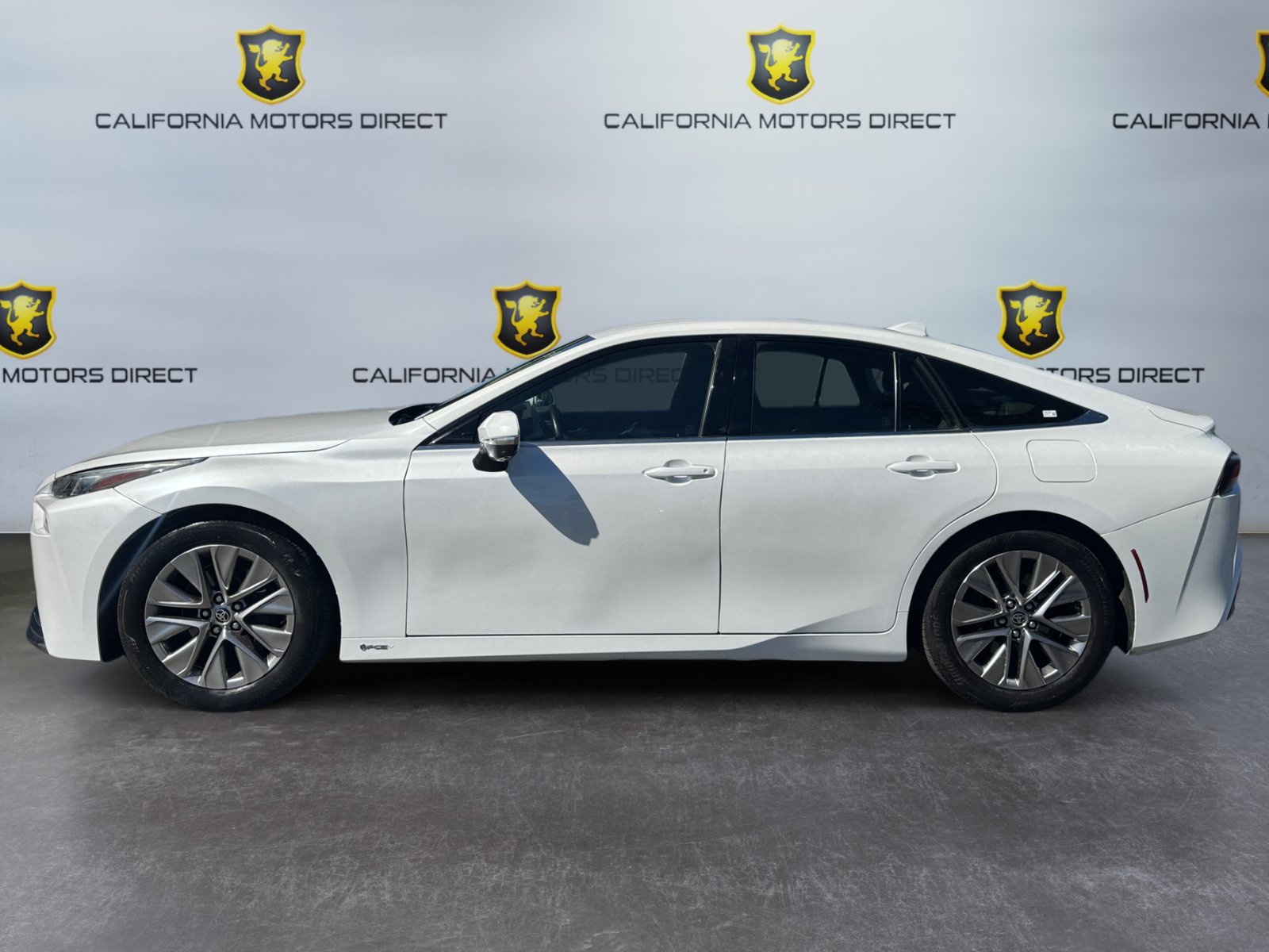 Used 2024 Toyota Mirai w/ Advanced Technology Package RWD image 2