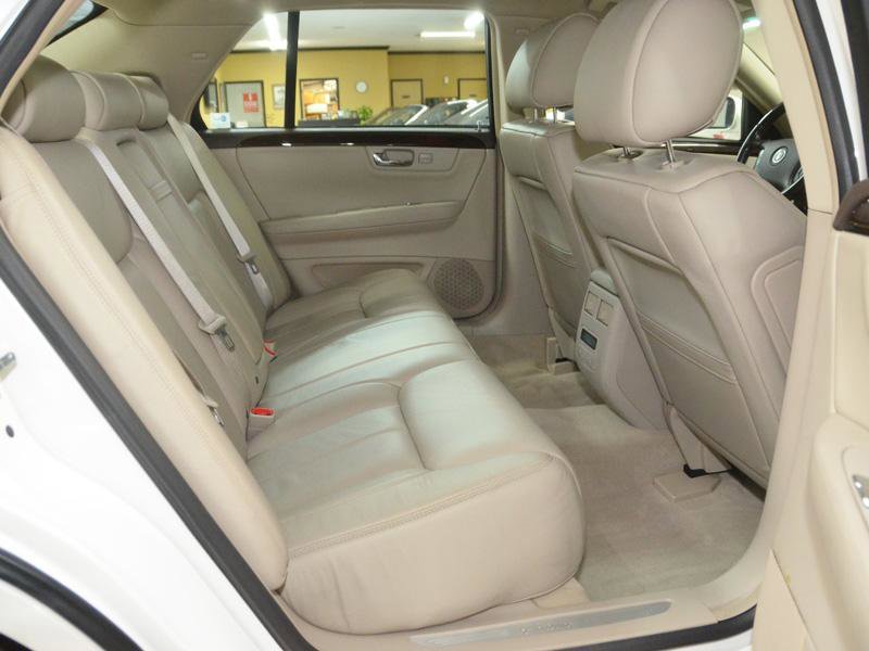 Used 2011 Cadillac DTS Premium w/ Driver Awareness Package image 26