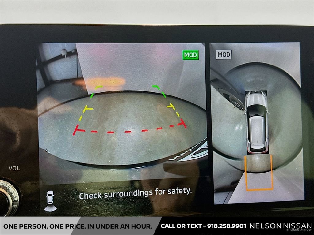 Used 2023 Mitsubishi Outlander SE Black Edition image 14