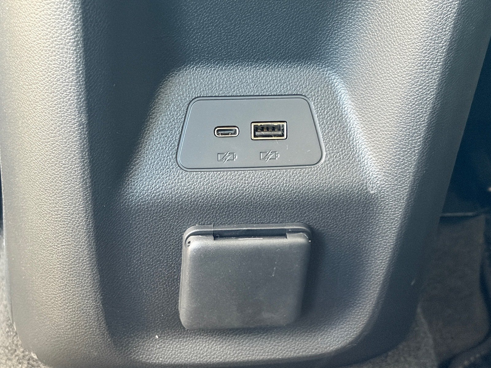 Used 2025 Buick Envision Avenir AWD/4WD image 14