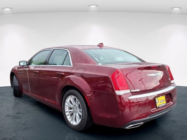 Used 2020 Chrysler 300 Touring L w/ Quick Order Package 2EF RWD image 12