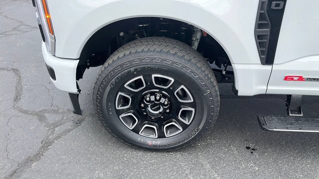 Used 2025 Ford F350 Platinum AWD/4WD image 14