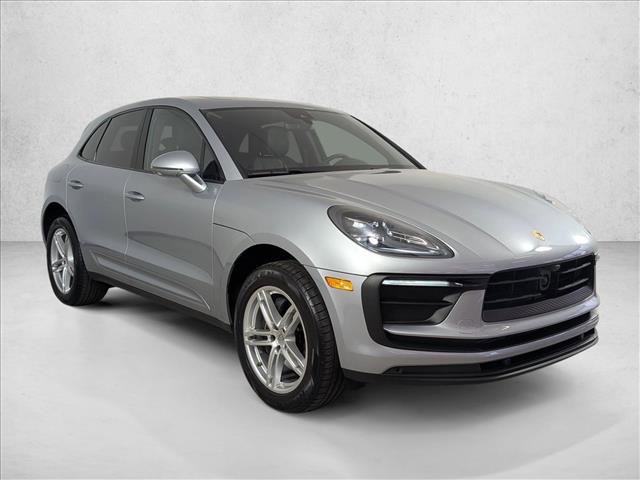 Certified 2025 Porsche Macan Turbo image 7