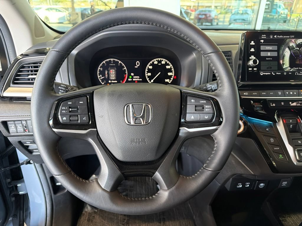 Used 2025 Honda Odyssey Touring image 24