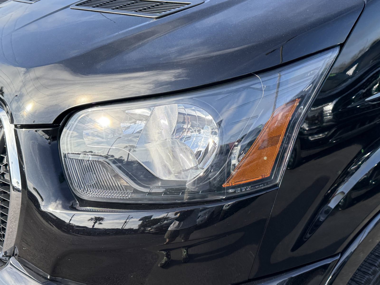 Used 2022 Ford Transit 250 Medium Roof w/ Upfitter Package image 6