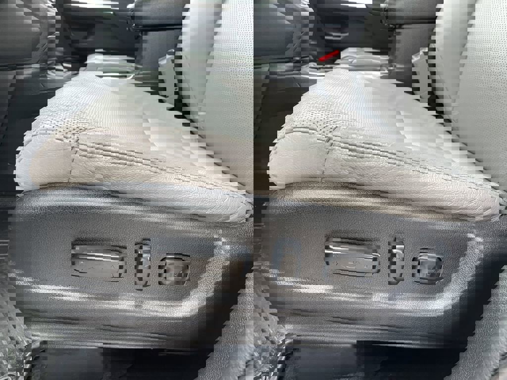 Used 2016 Honda CR-V Touring image 20