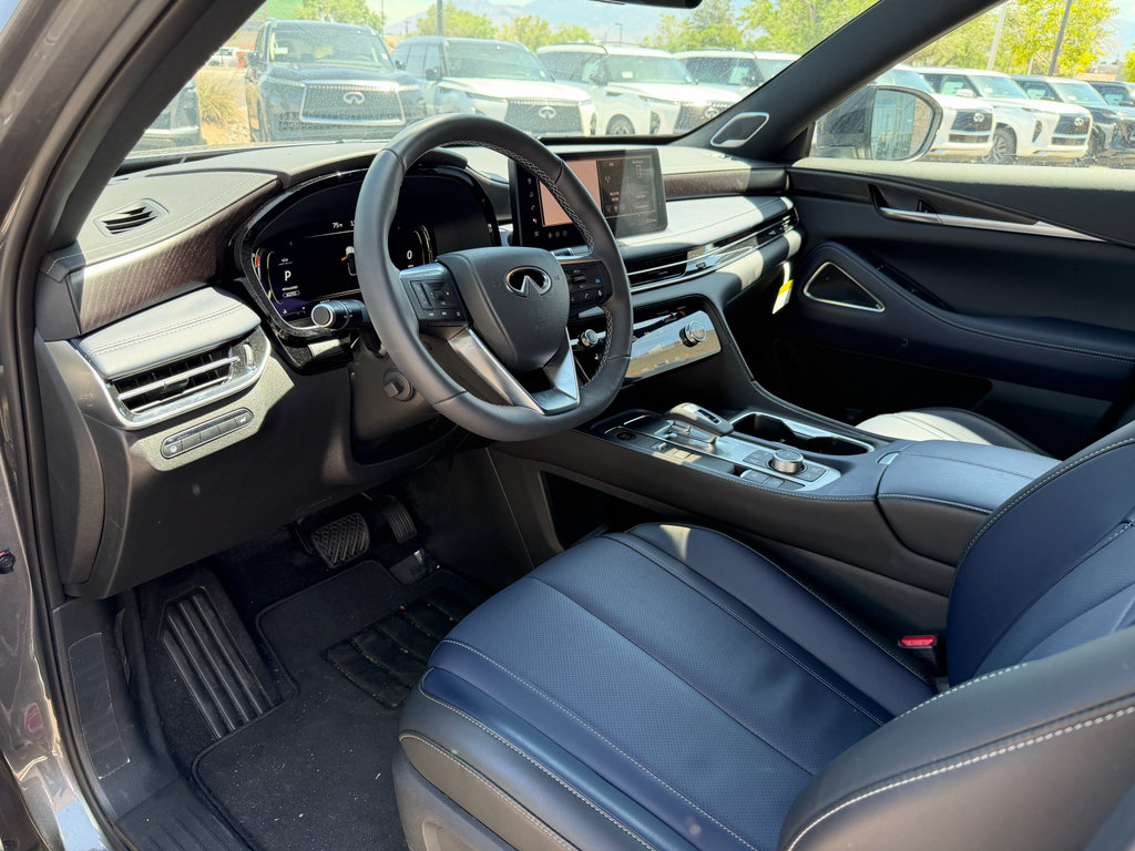 Certified 2026 INFINITI QX60 Sport w/ Dark Cargo Package AWD/4WD image 9