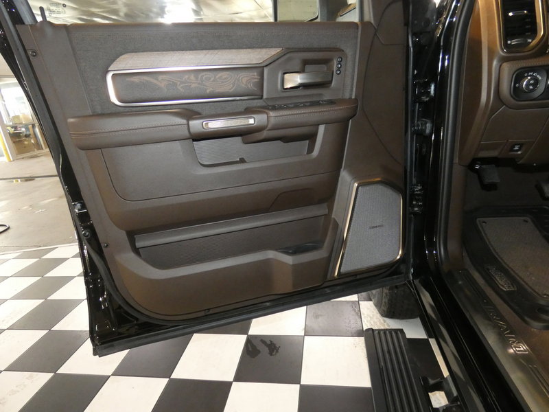 New 2025 RAM 3500 Longhorn image 30