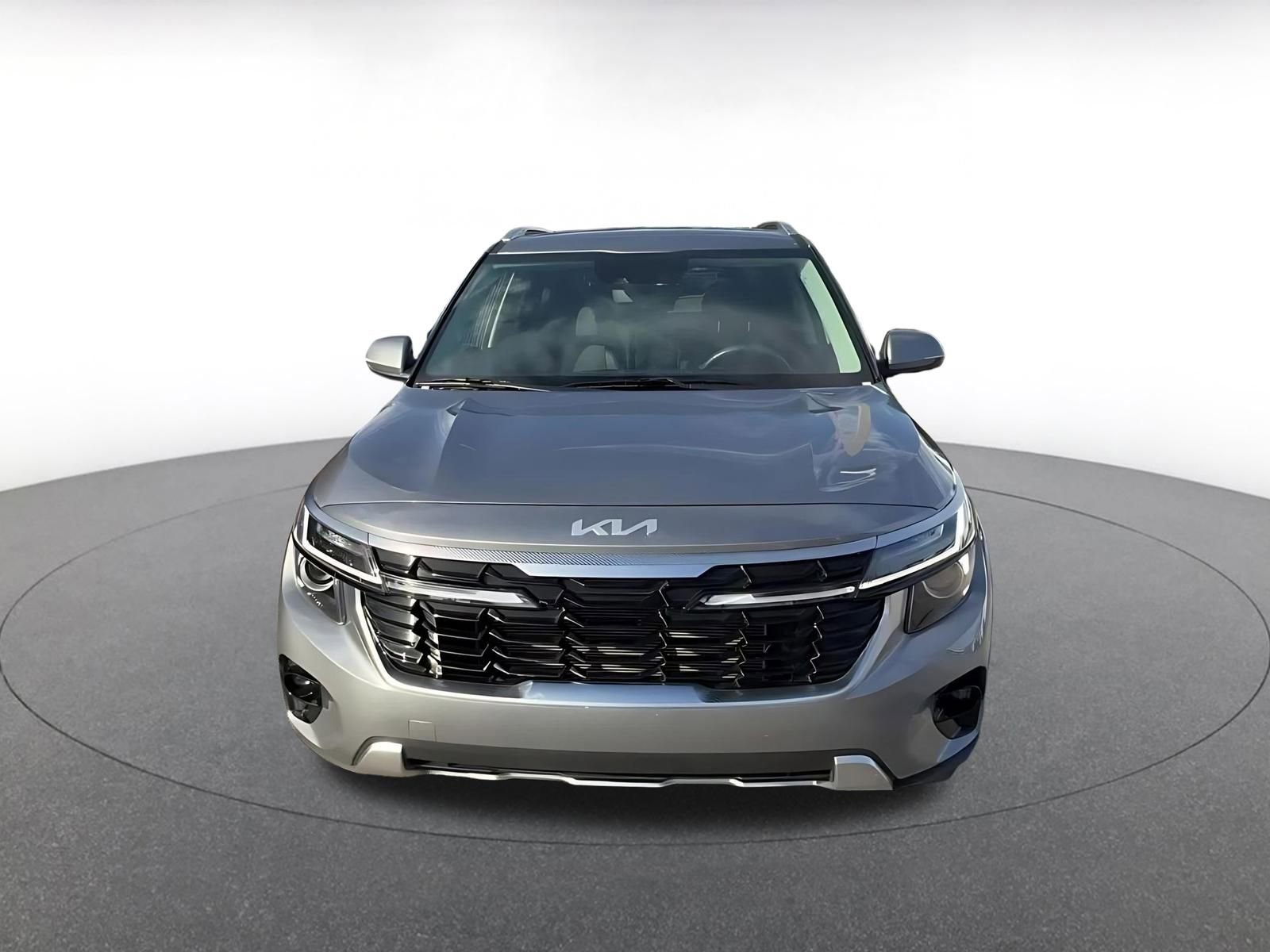 Used 2025 Kia Seltos S image 4