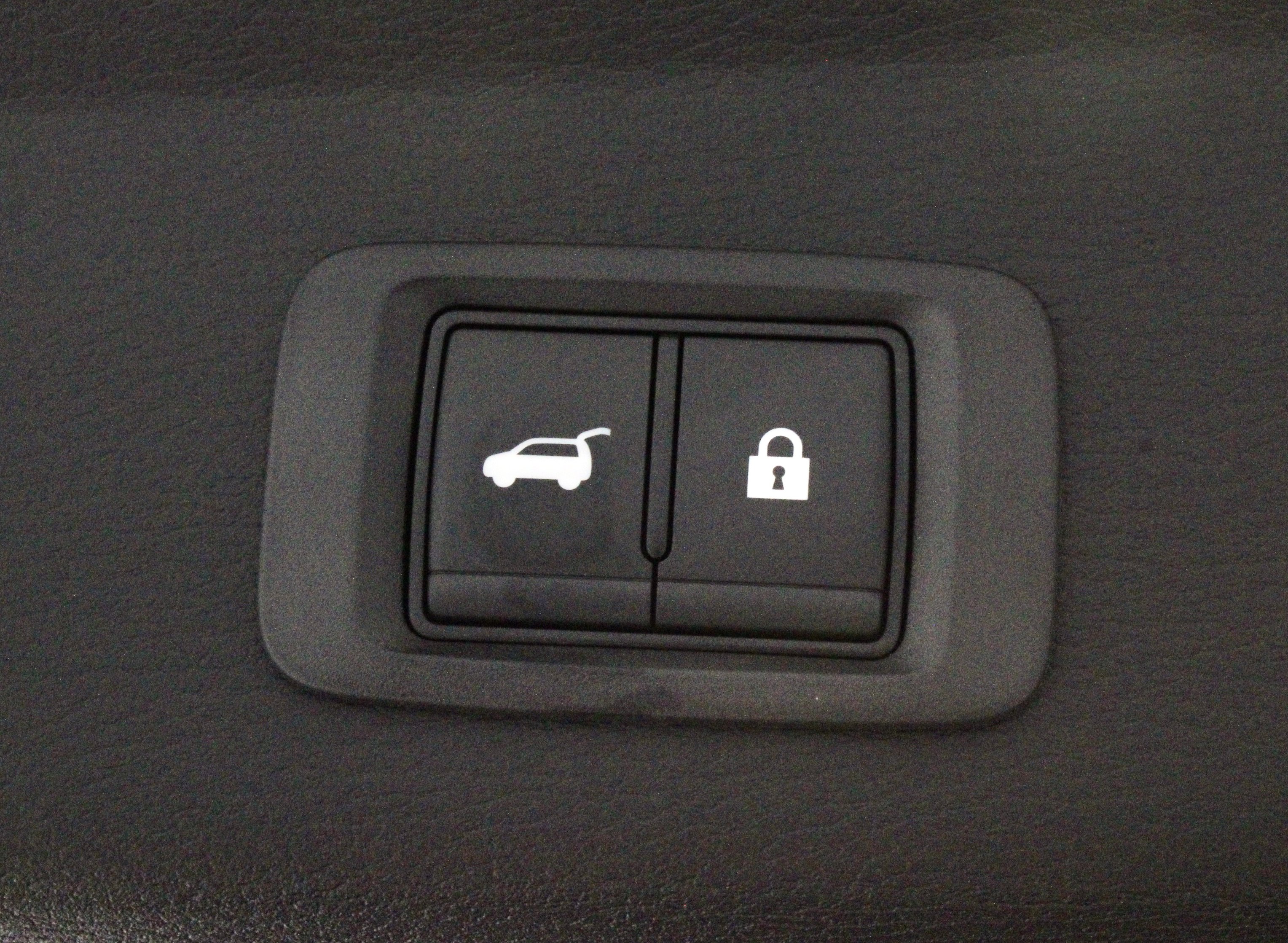 New 2025 Mitsubishi Outlander AWD image 13