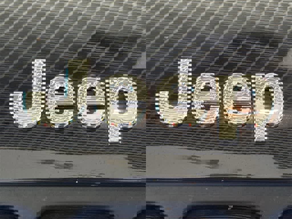 Used 2021 Jeep Renegade Trailhawk w/ Trailer Tow Group image 7