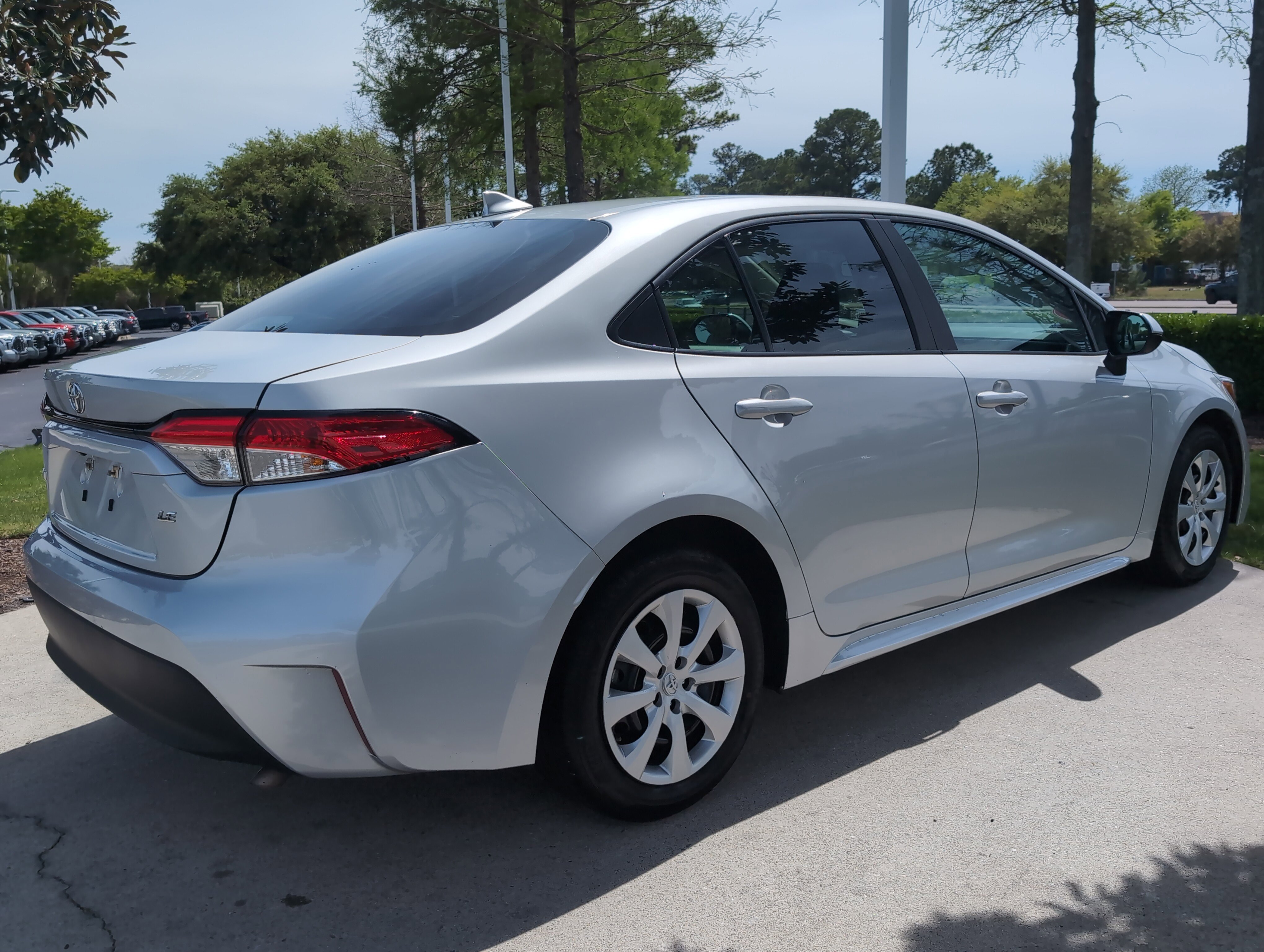 Certified 2024 Toyota Corolla LE FWD image 9