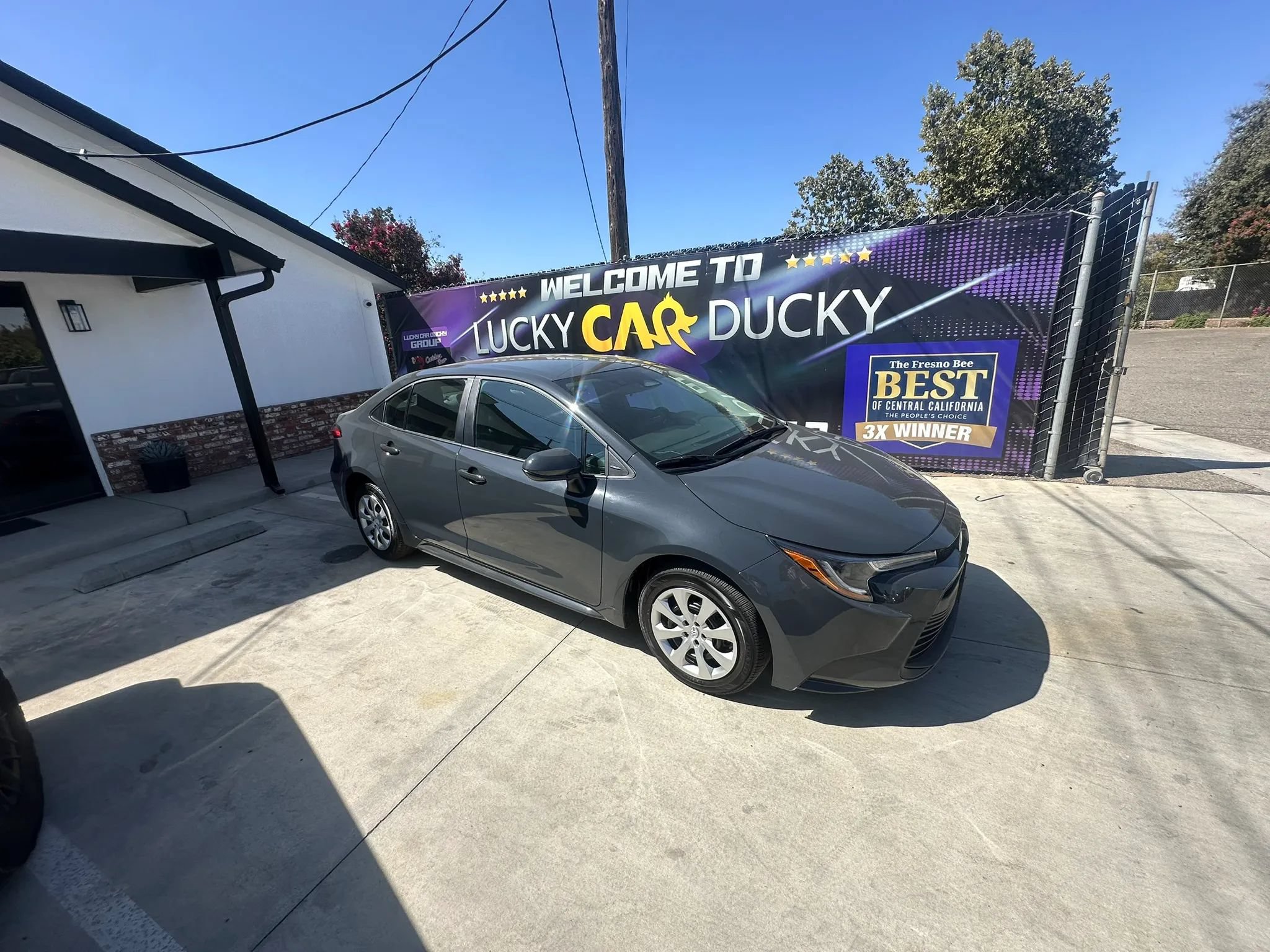 Used 2026 Toyota Corolla LE FWD image 5