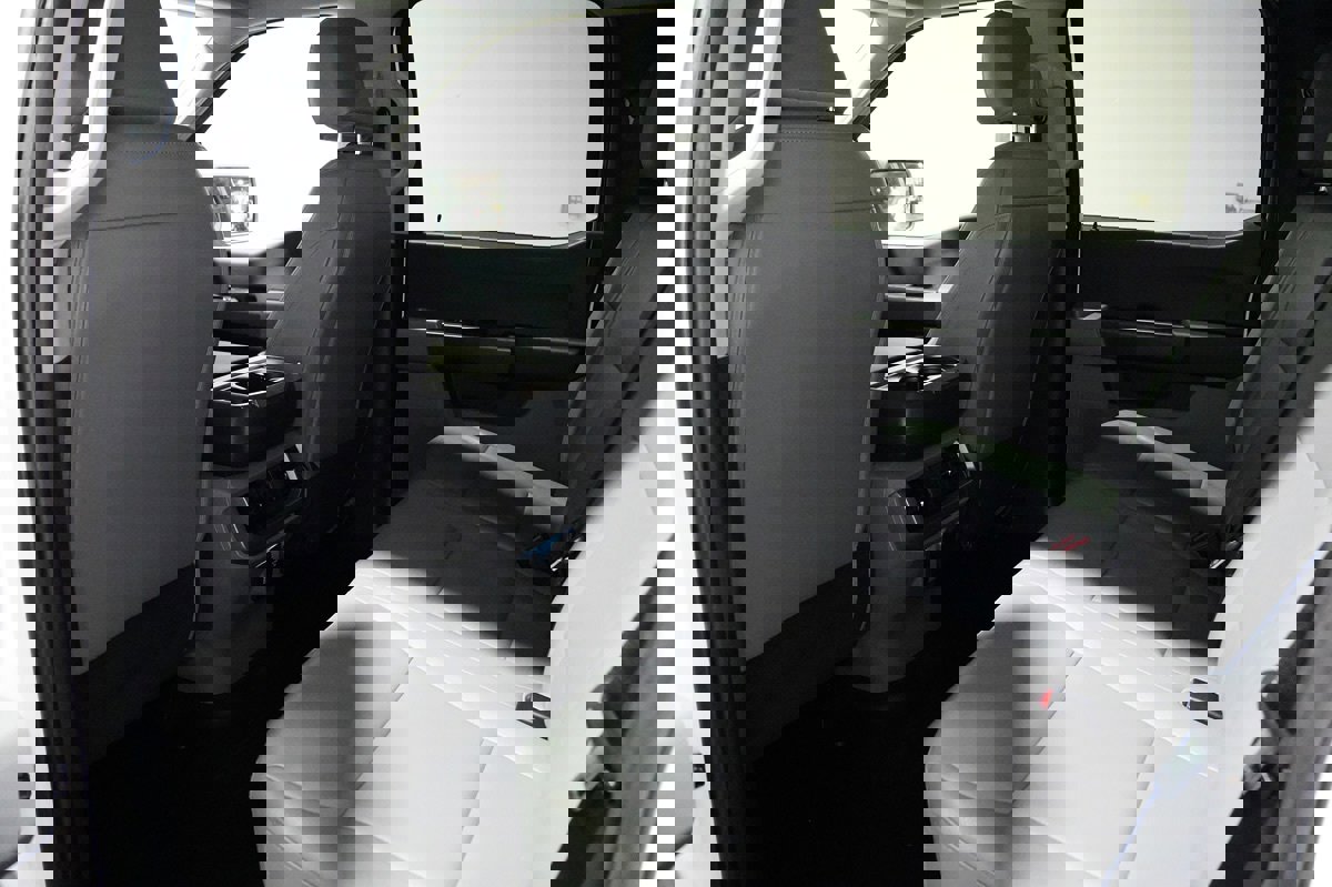 Used 2022 Ford F150 Lightning Pro image 18