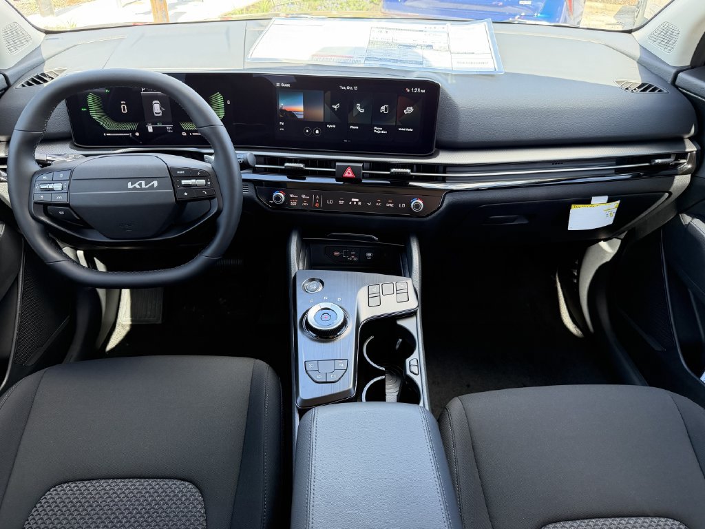 New 2027 Kia Sportage S FWD image 13