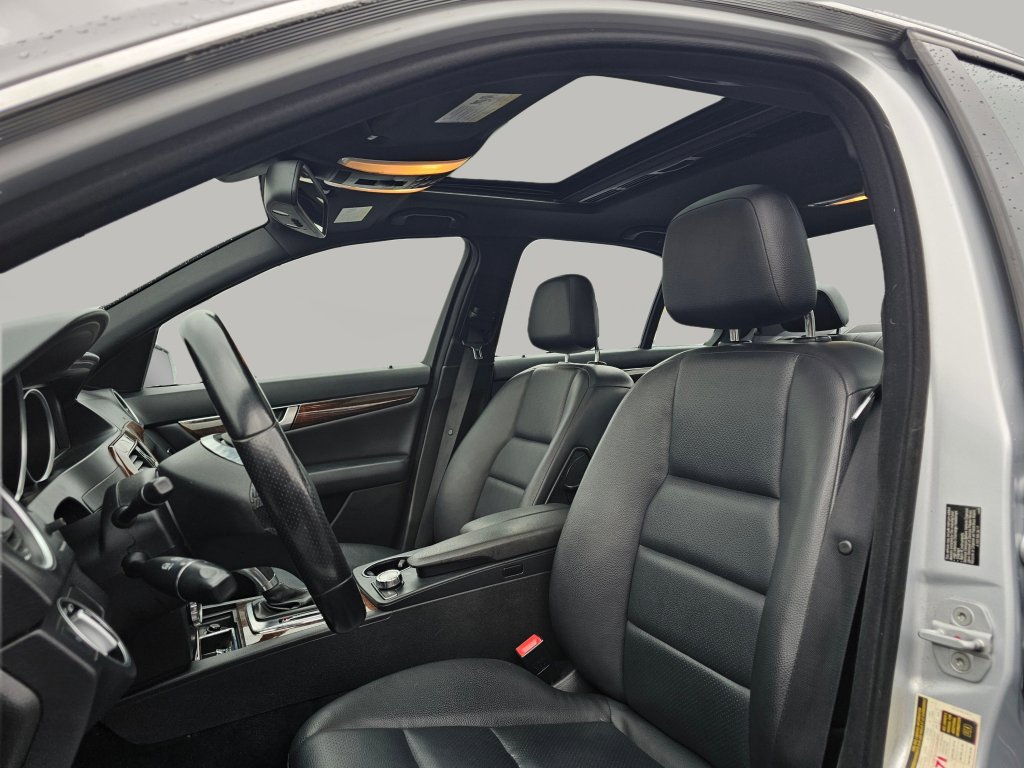 Used 2012 Mercedes-Benz C 300 4MATIC Sedan image 19