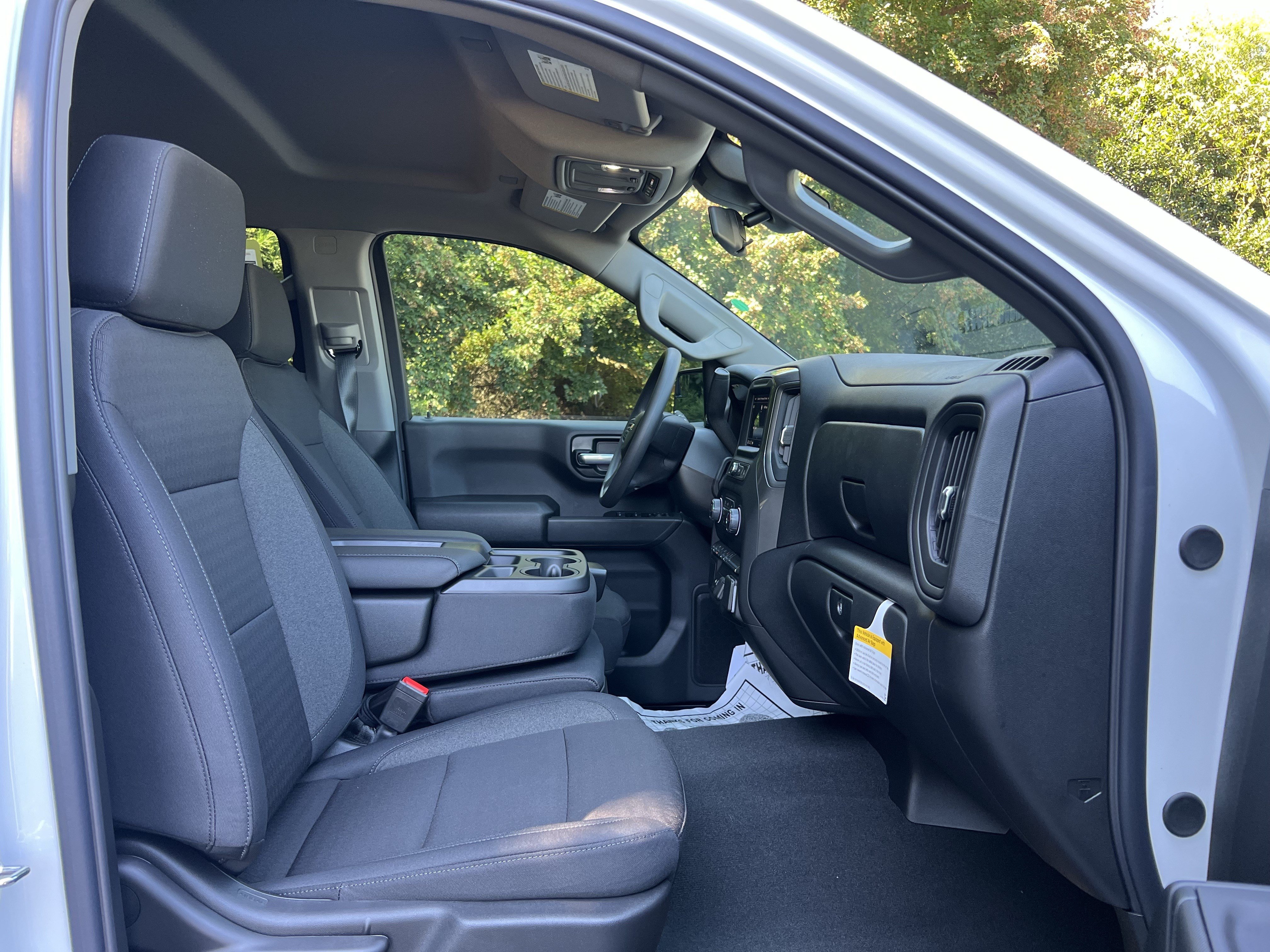 New 2026 Chevrolet Silverado 1500 Custom w/ Turbomax Blackout Package AWD/4WD image 33