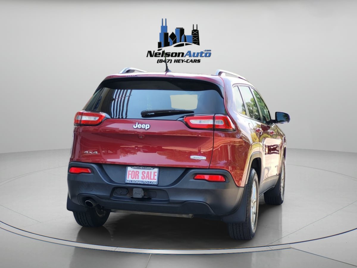 Used 2015 Jeep Cherokee Latitude w/ Cold Weather Group AWD/4WD image 5