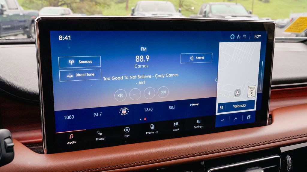 Used 2023 Lincoln Nautilus Reserve w/ Equipment Group 201A image 21