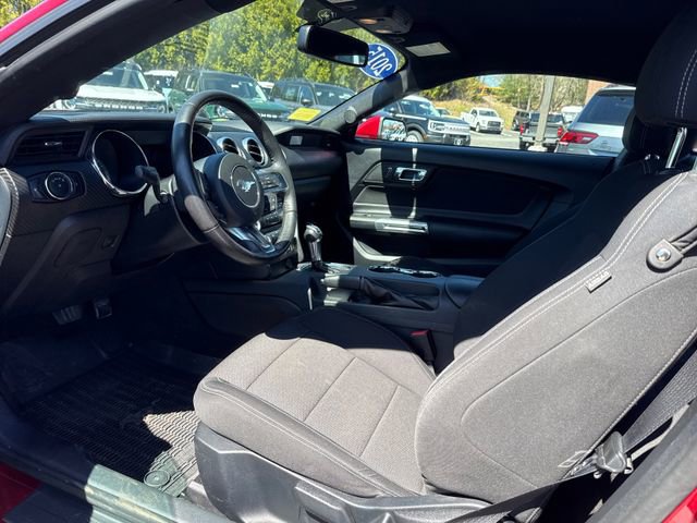 Used 2015 Ford Mustang Coupe RWD image 9