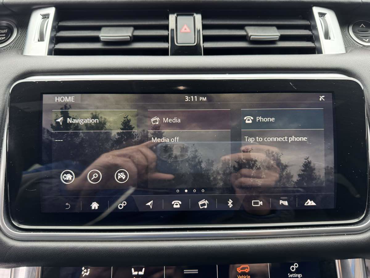 Used 2019 Land Rover Range Rover Sport SVR AWD/4WD image 18