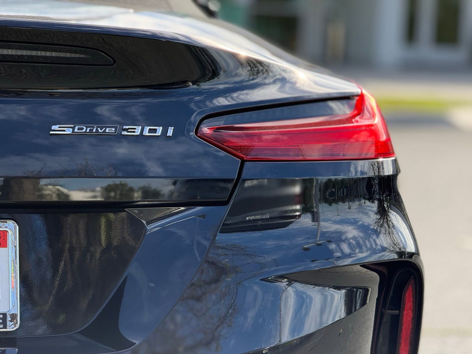 Certified 2023 BMW Z4 sDrive30i w/ Shadowloine Package image 16