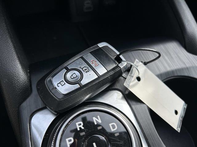 Used 2025 Ford Escape ST-Line image 30