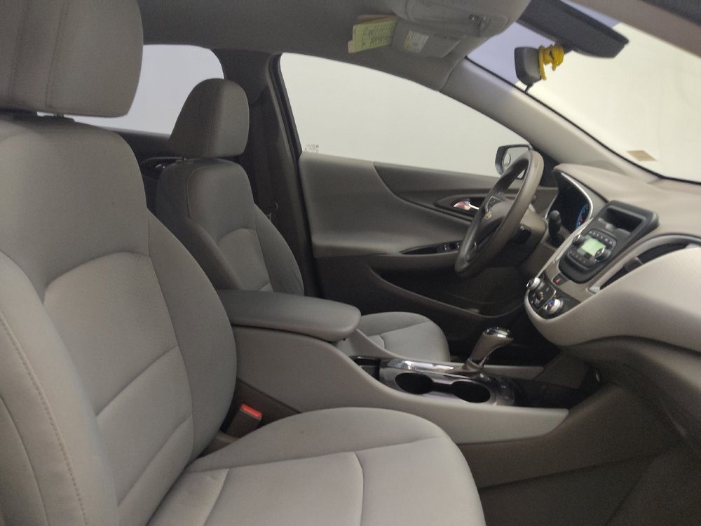 Used 2016 Chevrolet Malibu L image 21