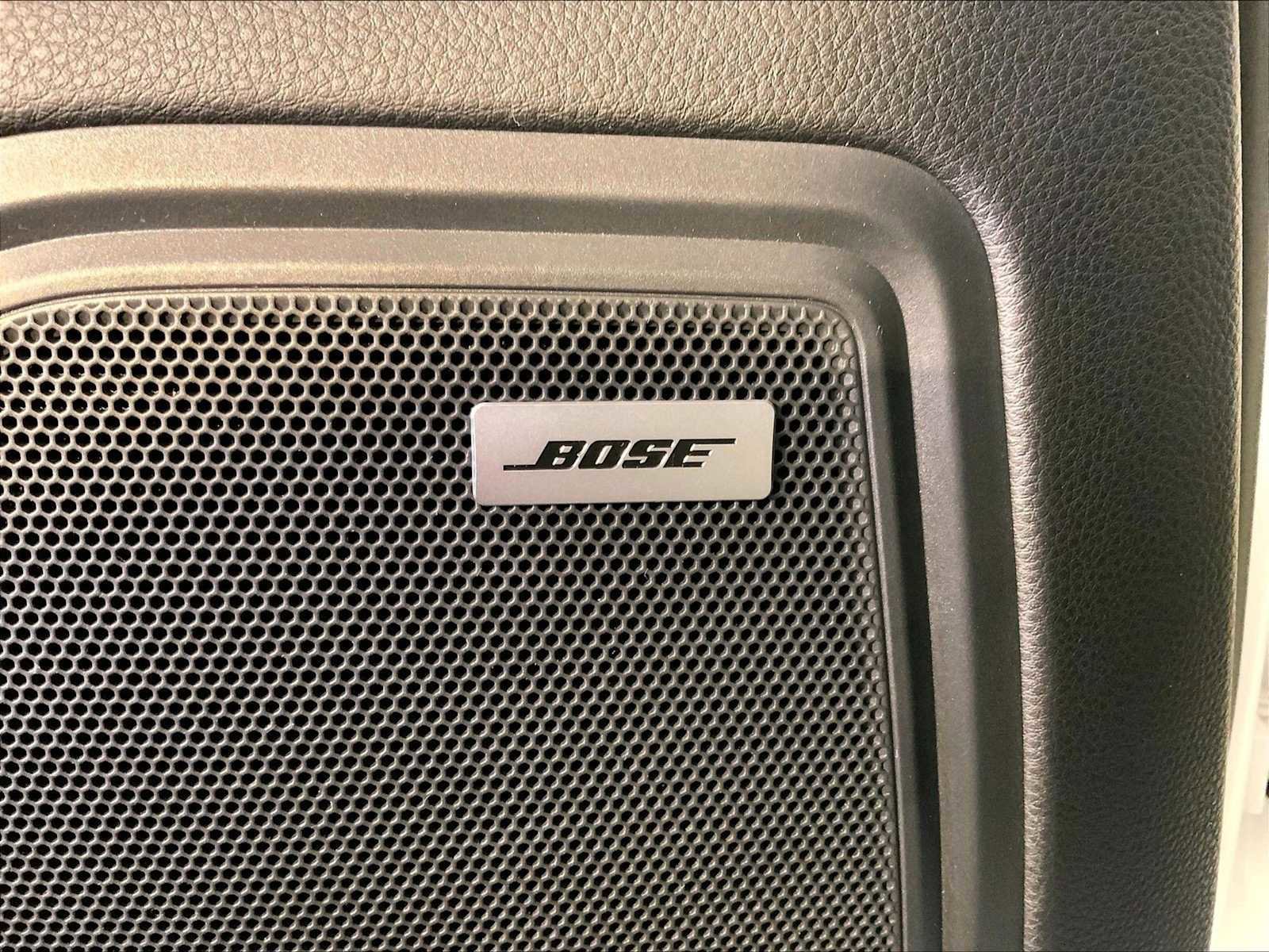 Certified 2023 Porsche Macan Turbo image 38