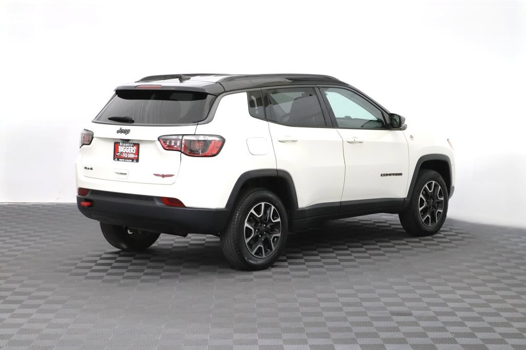 Used 2019 Jeep Compass Trailhawk AWD/4WD image 7