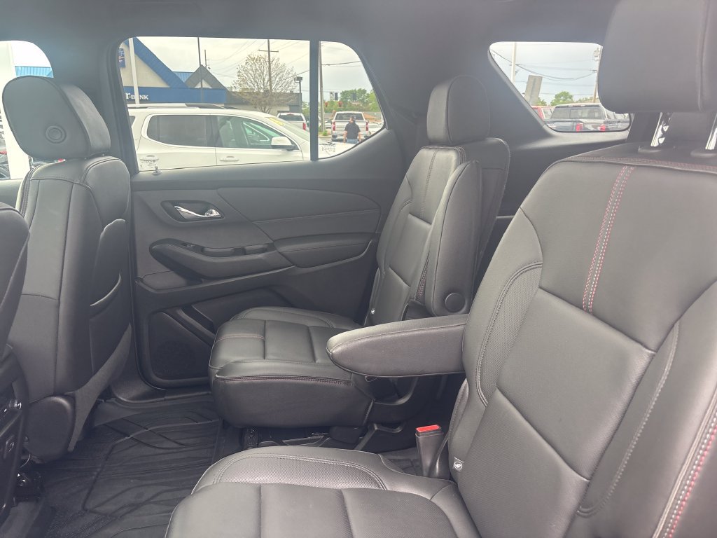 Used 2023 Chevrolet Traverse RS w/ LPO, Floor Liner Package AWD/4WD image 31