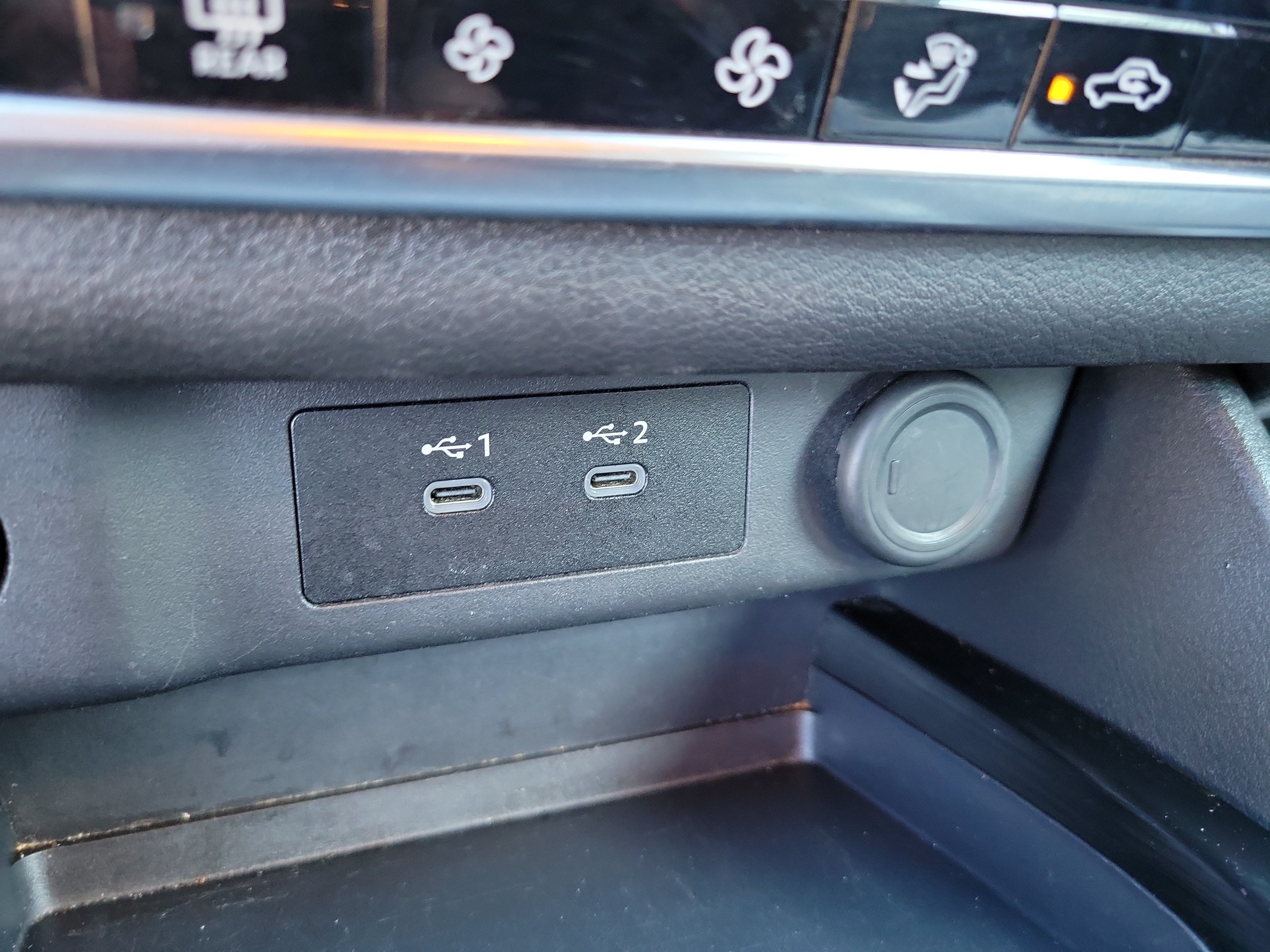 Used 2025 Nissan Rogue SV AWD/4WD image 18