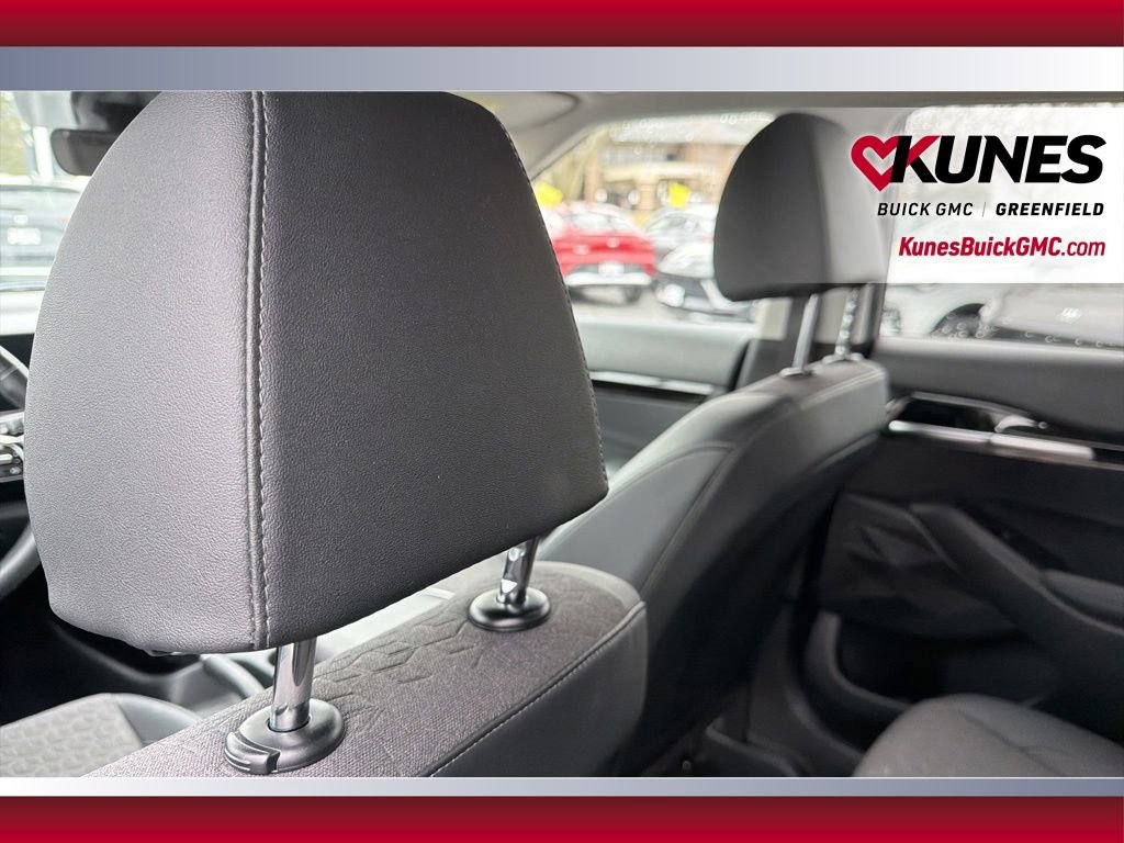Used 2025 Kia Seltos S image 32