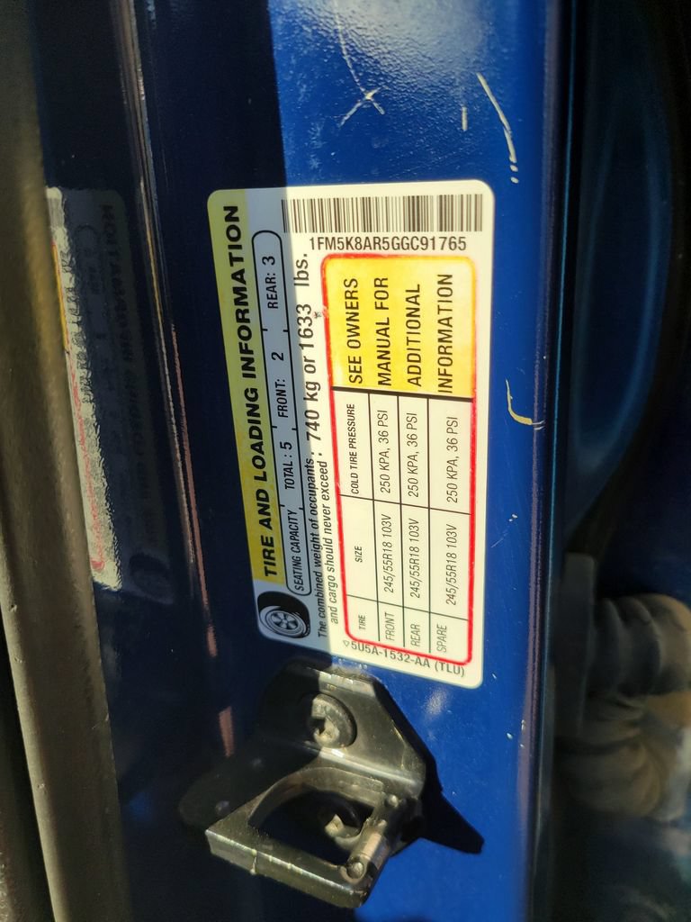 Used 2016 Chevrolet Tahoe 4WD w/ Remote Keyless Entry Package image 43