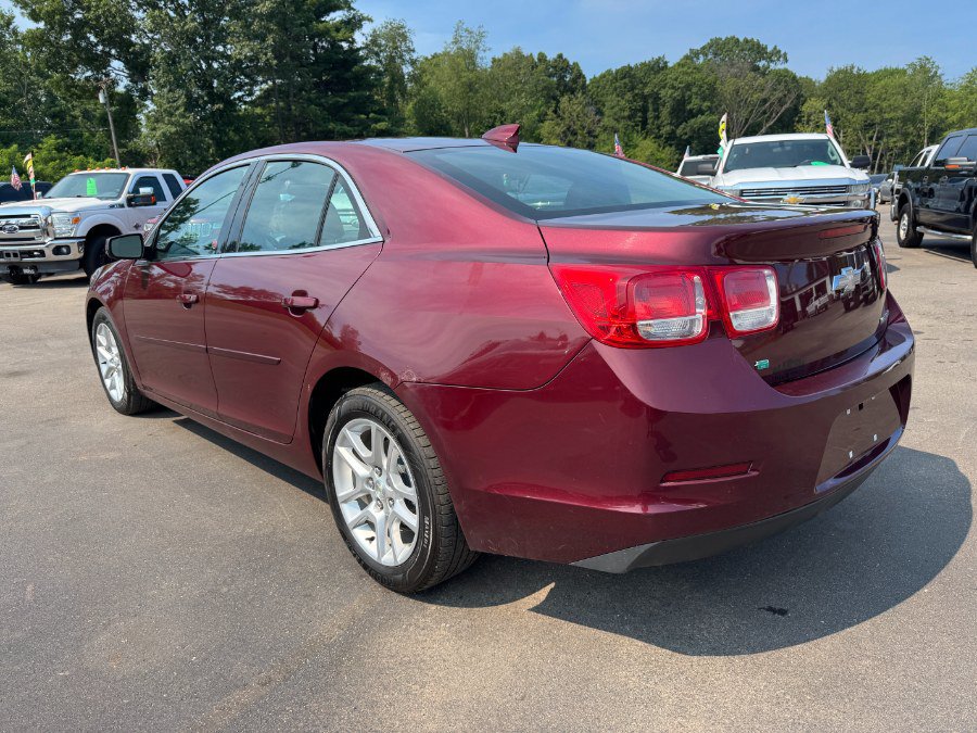 Used 2015 Chevrolet Malibu LT FWD image 3
