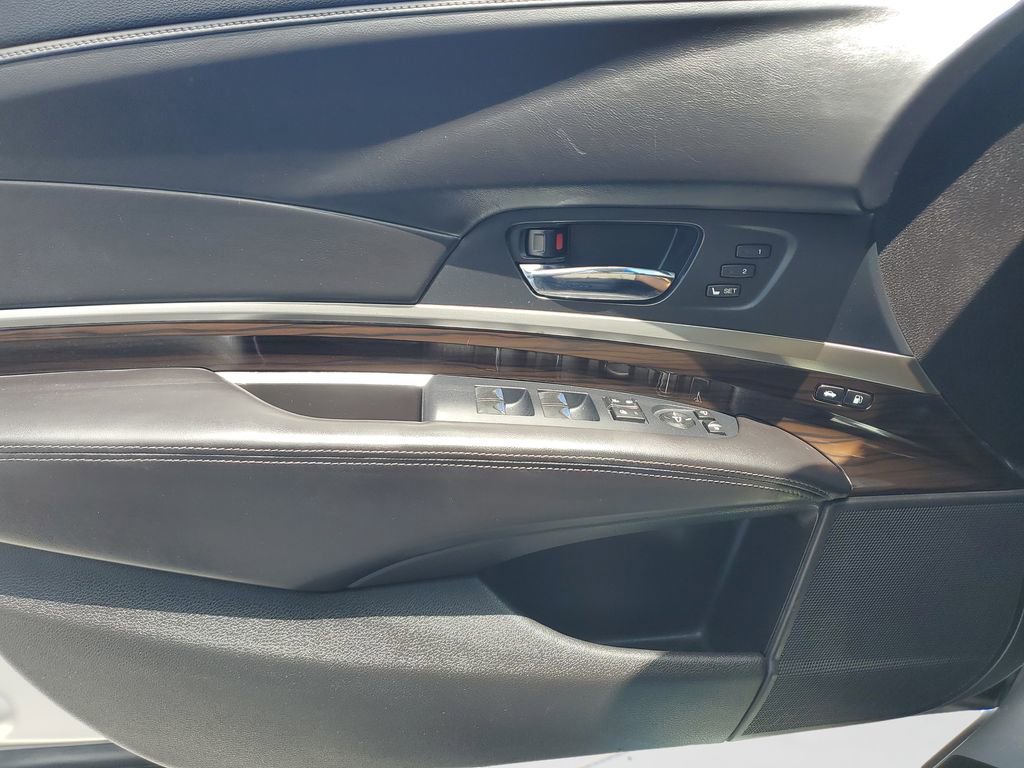 Used 2015 Acura RLX w/ Technology Package FWD image 20