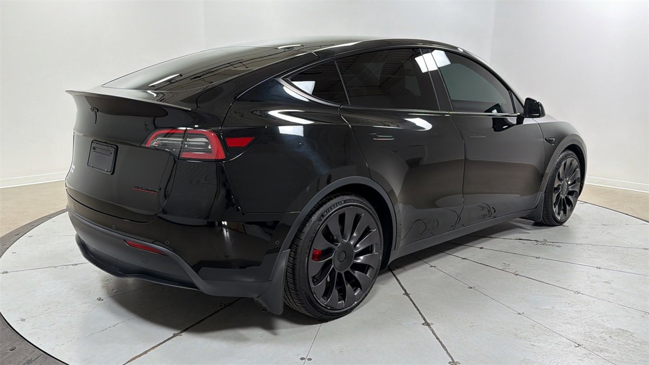 Used 2022 Tesla Model Y Performance image 5