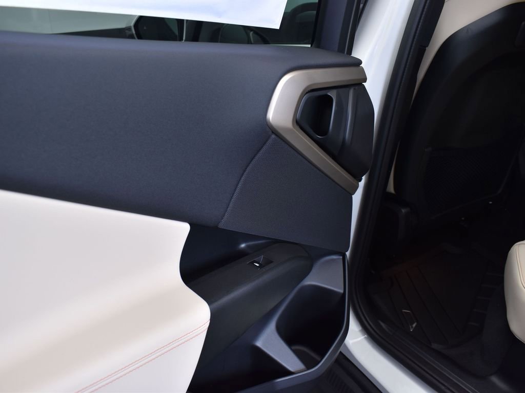 Certified 2025 BMW X3 xDrive30i image 15